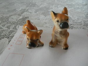 昭和 レトロ ミニチュア 置物 陶器製 犬の親子 2個 ボクサー 犬 アンティーク オブジェ セット 良好 珍品 レア 雑貨 小物 兼用 アニマル