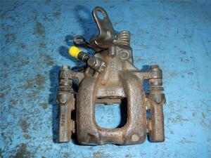  Volkswagen original Golf { 1KCAV } right rear brake caliper P10600-23000630