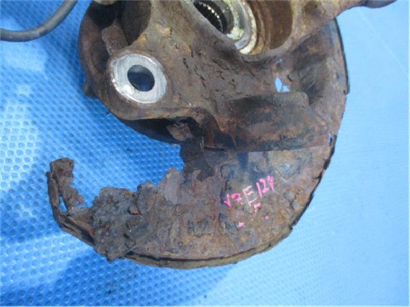 トヨタ 純正 カローラ 《 NZE124 》 右フロントナックルハブ 43211-12410 P10100-23001823 トヨタ 純正 カローラ 《 NZE124 》 右フロントナックルハブ 43211-12410 P10100-23001823