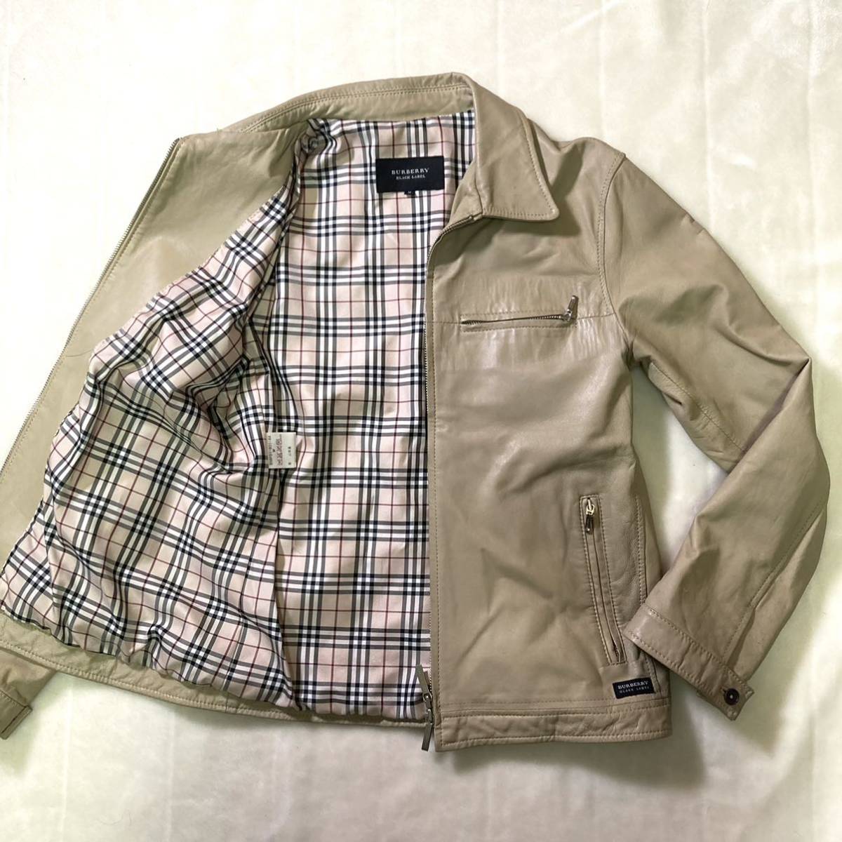 ヤフオク! -「burberry black label レザーライダース」の落札相場 ...