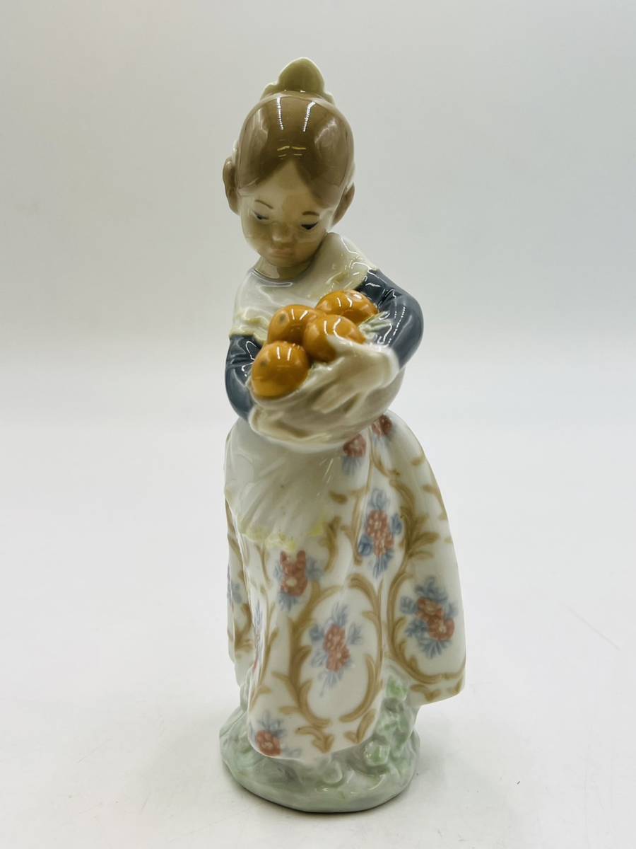 ヤフオク! -リヤドロ陶器人形の中古品・新品・未使用品一覧