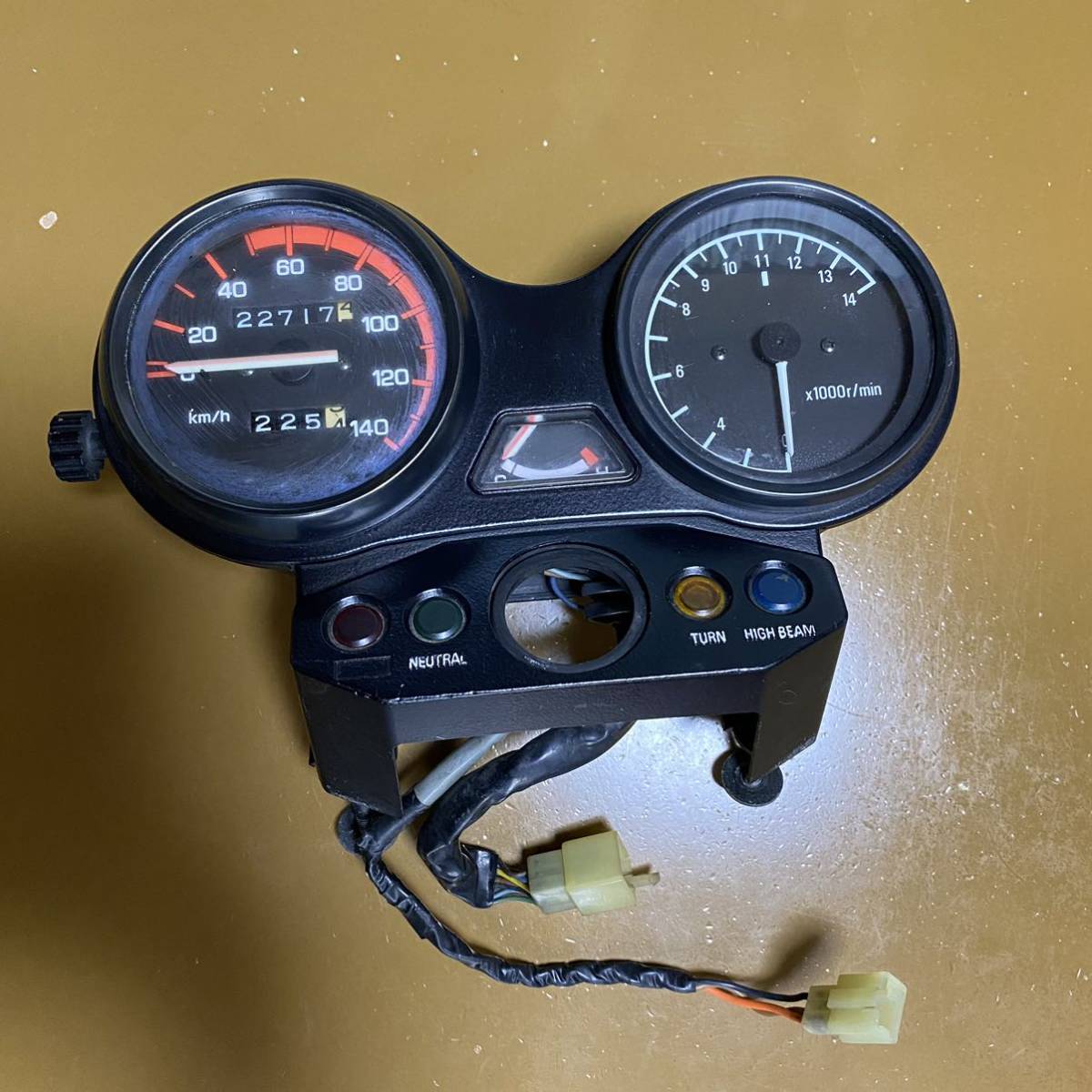 本物保証! ヤマハ RZ125??? 13w??? 純正スピードメーター メーター