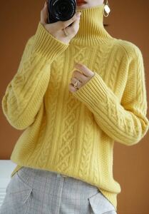 新品☆ふんわり柔らかミンクカシミヤ　着痩せ　デザインケーブル編み可愛いハイネックニットセーター　イエロー