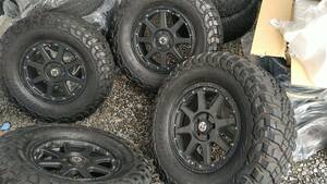 Lt285/70R17 121/118BF Goodrich Mud-Terrain T/A KM3バリ山バリ溝夏ブラックアルミホイール4本セット5穴110きれいめ ジープJEEPチェロキー