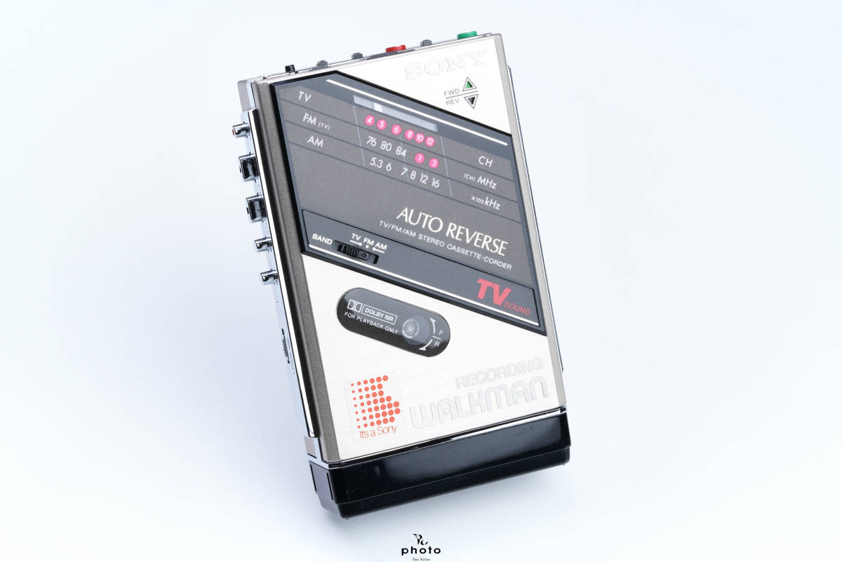 オータムセール ☆動作〇☆ SONY WALKMAN カセットプレーヤー WM-F202