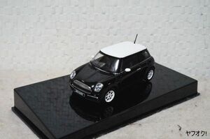 オートアート ミニクーパー 1/43 ミニカー 黒 MINI COOPER