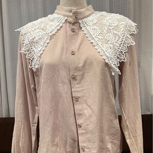新品【merry jenny】メリージェニー roseレースカラーフリルブラウス ベージュピンク