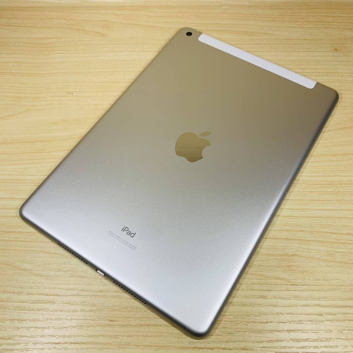 新品同様 simフリー iPad7 32GB mw6d2j/a タブレット PC/タブレット