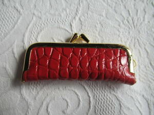  handmade real leather made seal case ( seal inserting ) enamel . red type pushed .