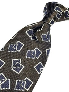 トラッド 日本製 シルク100％ネクタイ　無地織りブラウン＆ネイビー×幾何学　大剣幅約8.0㎝