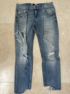 ZARA Denim damage jeans 