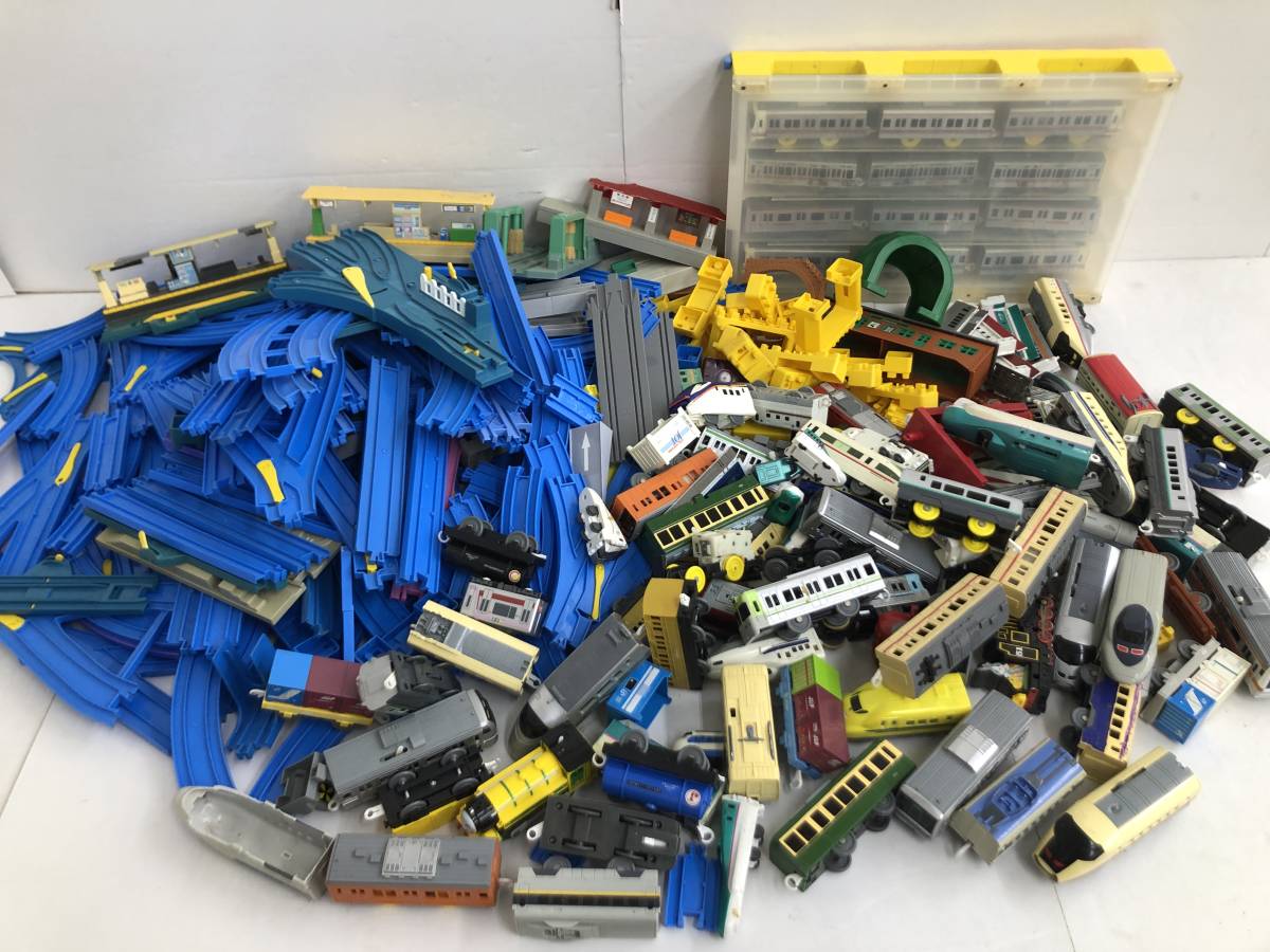 ヤフオク! -「プラレール 大量 レール」の落札相場・落札価格
