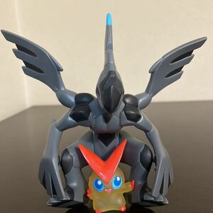 ポケモン ソフビ フィギュア 黒き英雄 ゼクロム と おまけ ビクティニ 中古品 ポケットモンスター 指人形