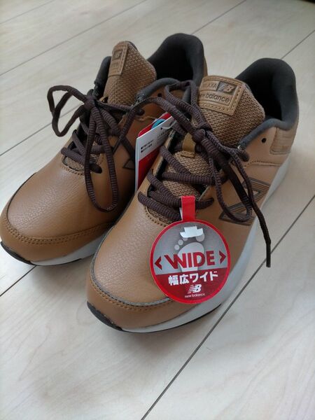 新品未使用 タグ付き♪New Balance スニーカー ニューバランス