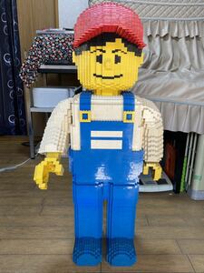 [ not for sale ] Lego LEGO extra-large red hat overall doll basis man toy shop exhibition goods 