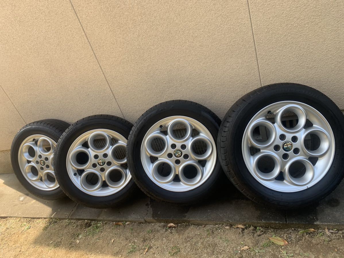 出産祝い アルファロメオ純正ホイール16×6.5J+41.5 19年式!バリ溝