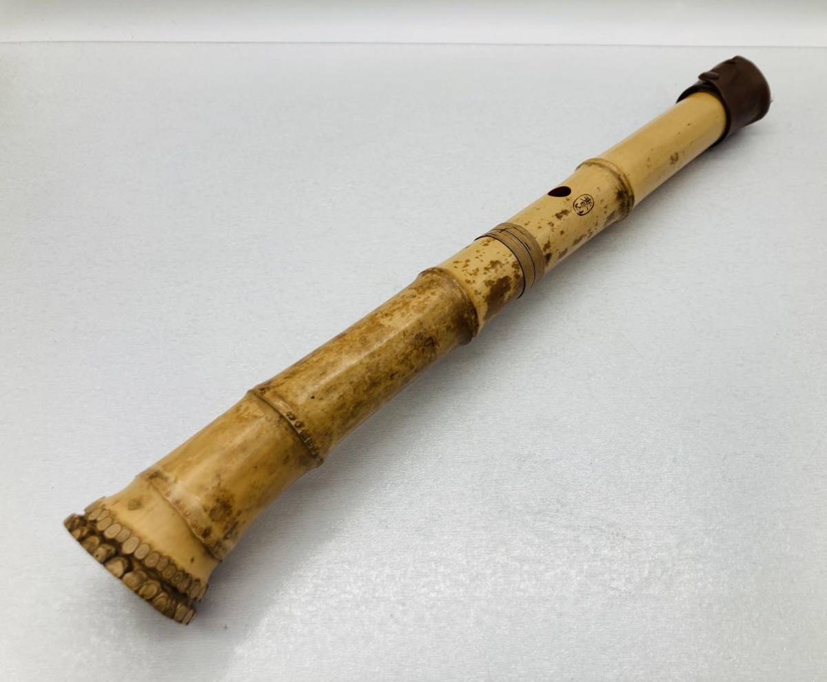 柔らかい ☆超激熱☆ 尺八 詳細不明 8本 ケース付 和楽器 現状品 和