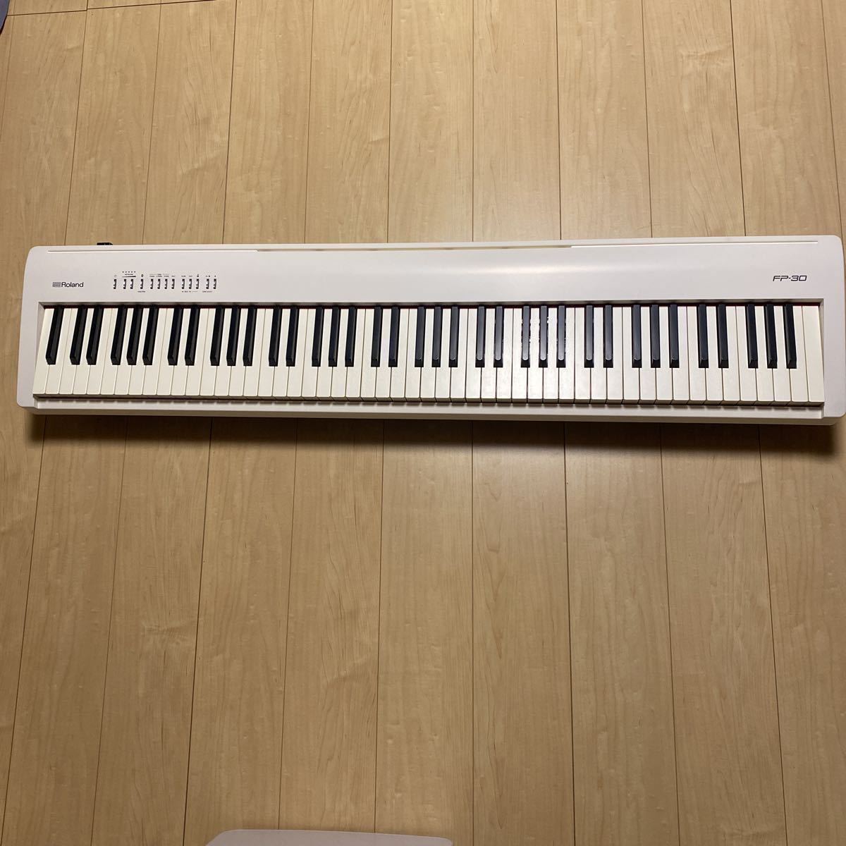 ヤフオク! - ローランド(電子ピアノ 鍵盤楽器)の中古品・新品・未使用