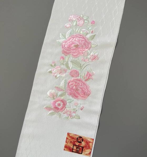 【新品】 刺繍半衿 半襟 岡重 白/ピンク 牡丹