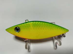 １　ダイヤモンドシャッド　3/4oz　9ｃｍ　ストライクキング　STRIKE KING　DIAMOND SHAD　シンキング BOX保管の未使用品