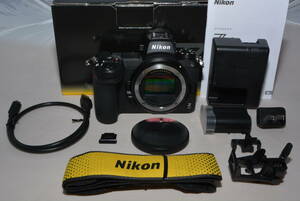 【5089ショットの特上品】Nikon ミラーレスカメラ 一眼 Z6II ボディ black　＃5193
