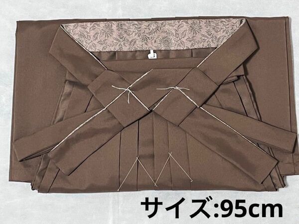 女性用 新品袴 コーヒーグレー色 レトロモダン柄袴紐