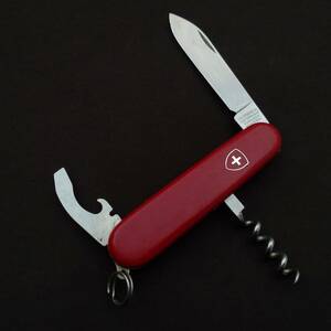 VICTORINOX