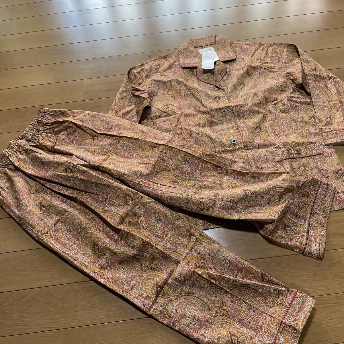 ヤフオク! -「西川 パジャマ」の落札相場・落札価格