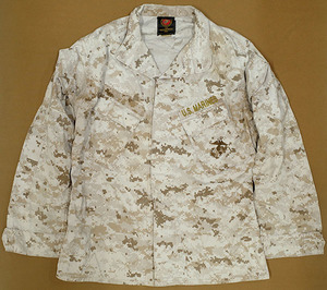 ●米軍 USMC コンバットジャケット MARPATデザート Mレギュラー§lovev§jk§d212実物アメリカ軍 海兵隊 MCCUUデザートマーパット