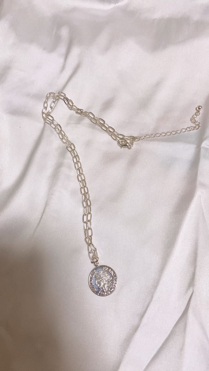 完売 k18刻印。豪華ロングネックレス70cm 極美品 希少 ヴァレンティノ