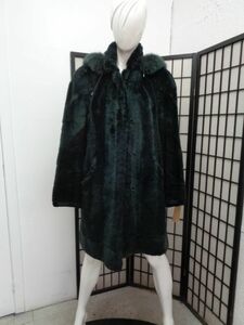  green shared * raccoon & fox fur fur * coat size 8-10 hood attaching 