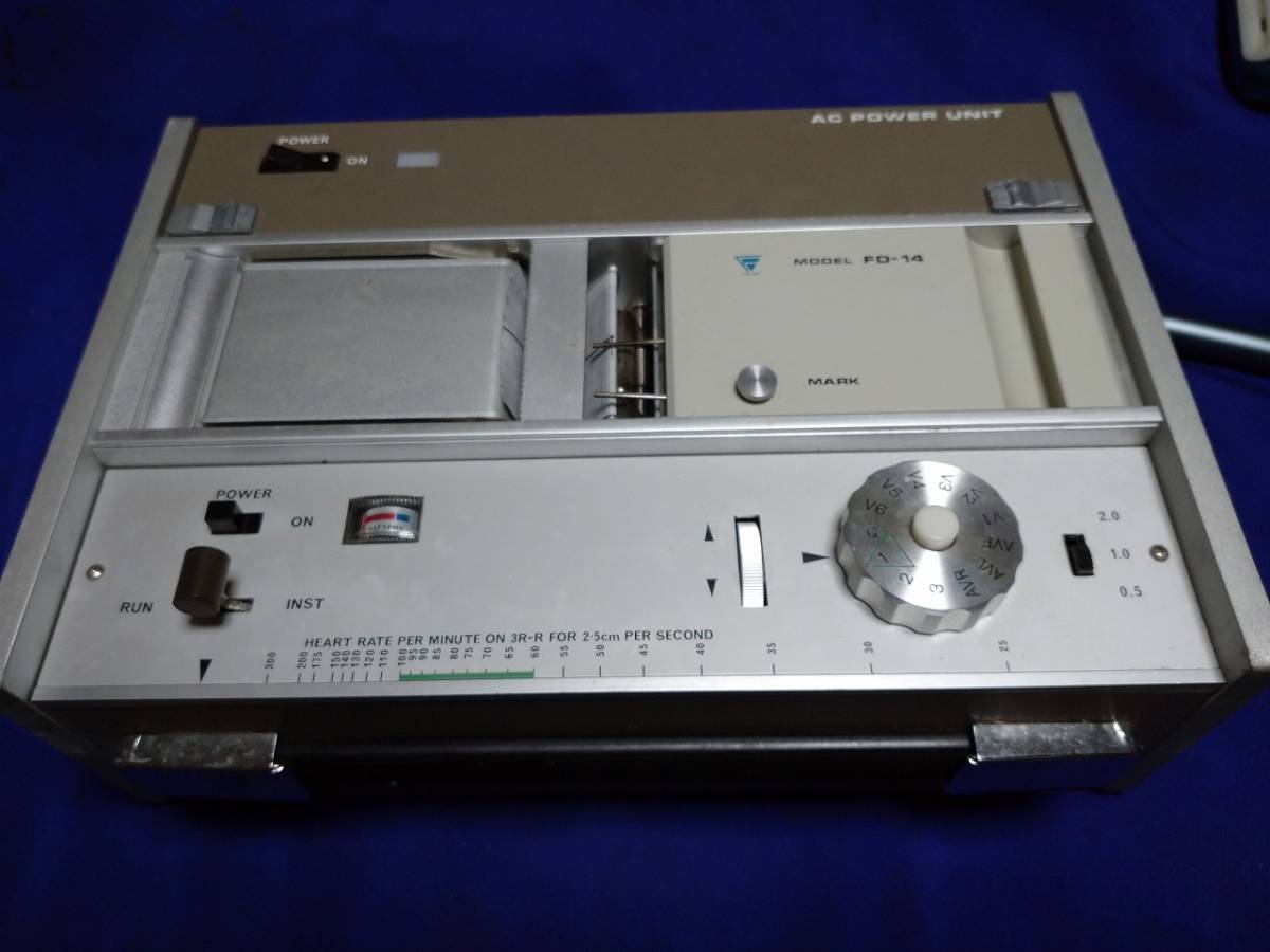 ヤフオク! -心電図 心電計の中古品・新品・未使用品一覧