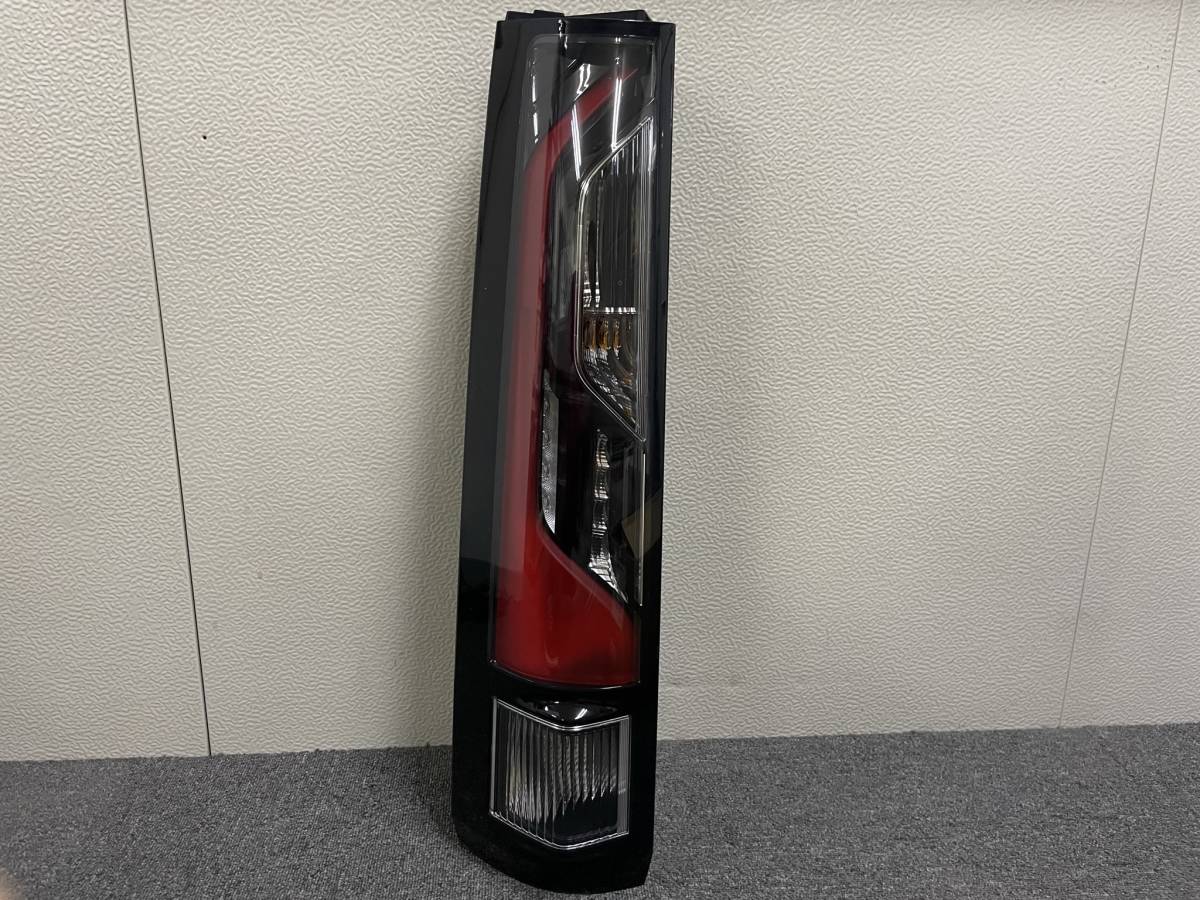 ヤフオク! -「taa」(自動車メーカー別) (ライト)の落札相場・落札価格