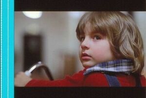 シャイニング 35mm映画フィルム ダニーロイド ジャックニコルソン シェリーデュヴァル スタンリーキューブリック ★THE SHINING 連続５コマ