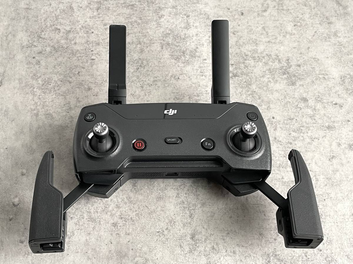 素晴らしい価格 DJI SPARK drone スパーク SPARK ドローン お盆休み