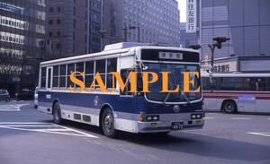 Ｆ【バス写真】L版１枚　JR九州　いすゞキュービックバス　国鉄色