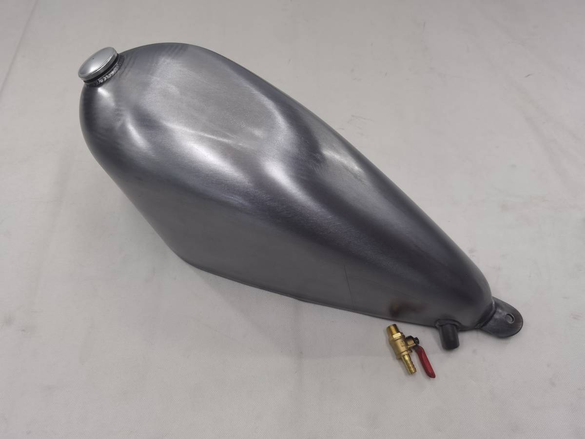 ヤフオク! -「スポーツスター ナロータンク」の落札相場・落札価格