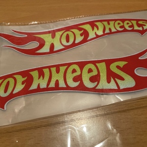 Hot Wheels カーステッカー HOT WHEELS 約20cm 車 ファッショナブル ビニール ２個セット レーシング ヘルメット モトクロス 防水 赤 黄色