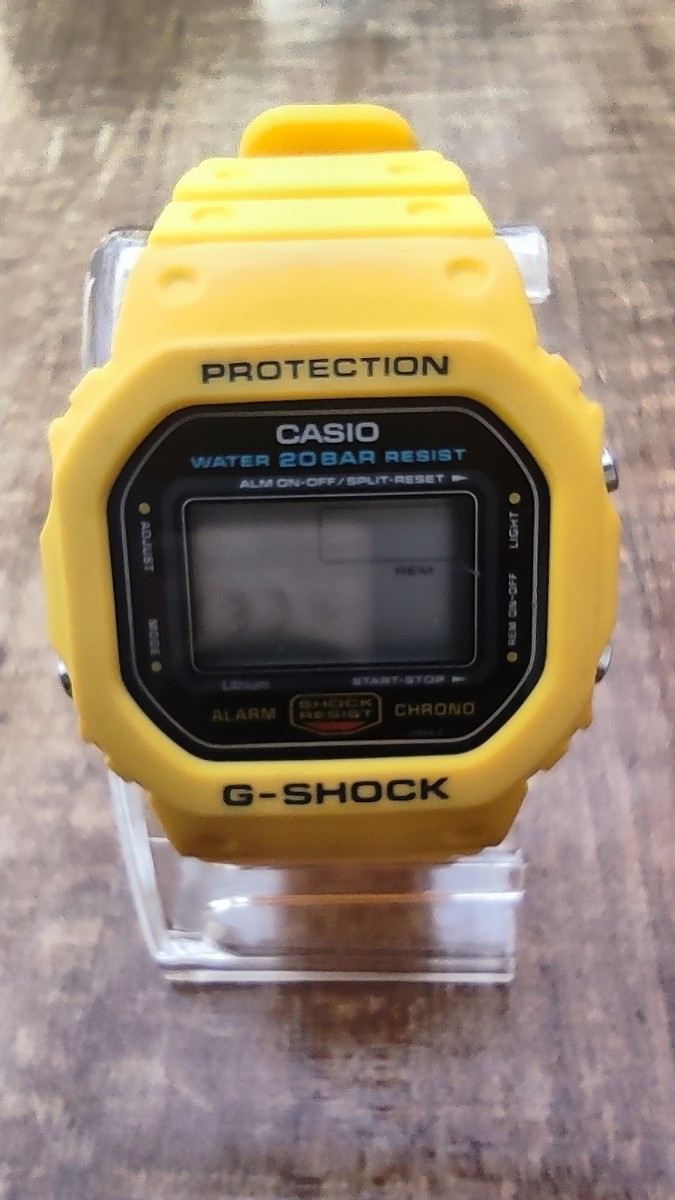 イエロー G-SHOCK DW-5600の値段と価格推移は?|35件の売買情報を集計 ...