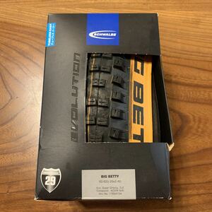 シュワルベ SCHWALBE ビッグベティ　29inch スキンウォール