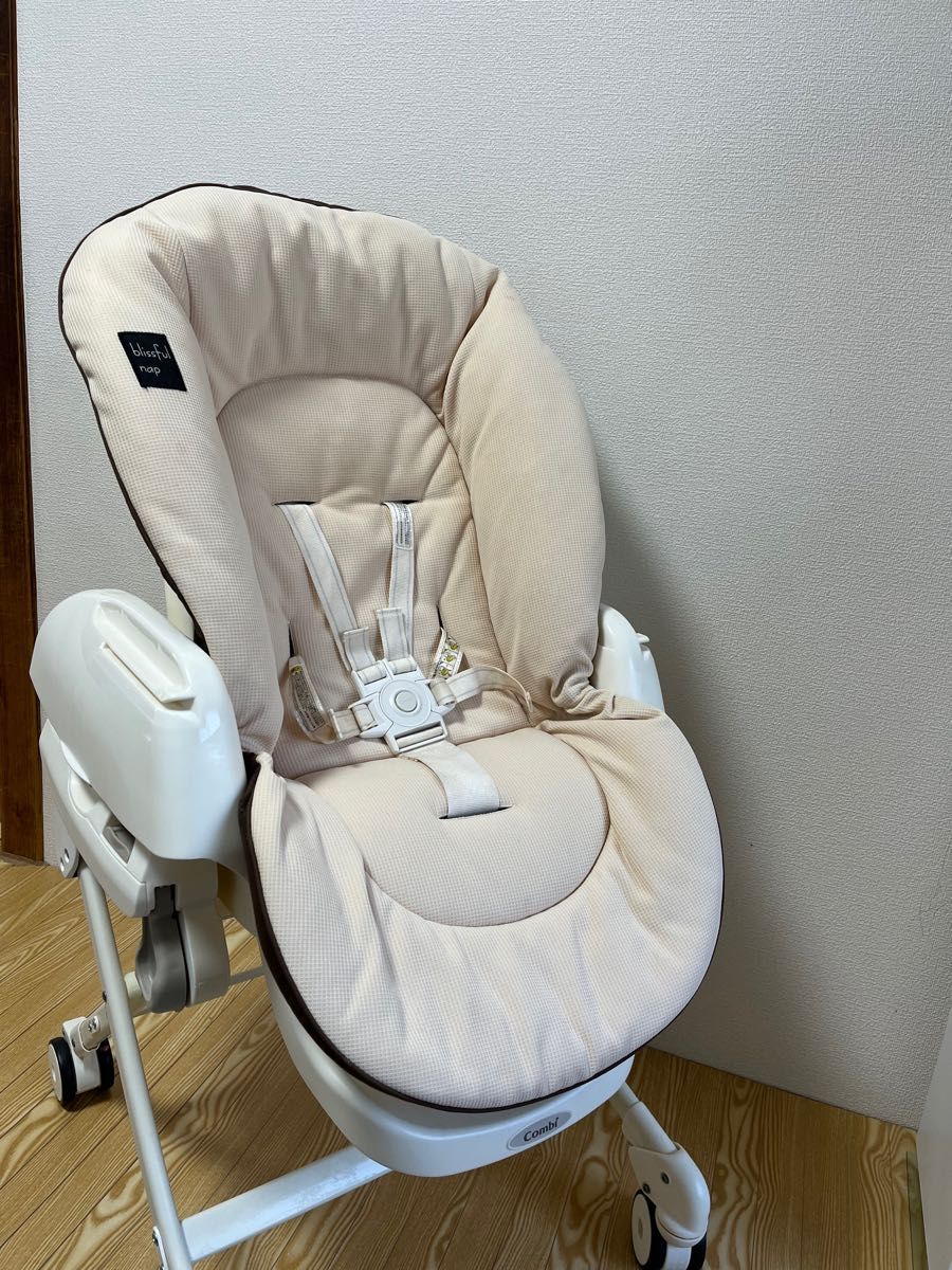 人気が高い 美品 combi 【美品】コンビ 電動ハイローチェア ルシエスAT