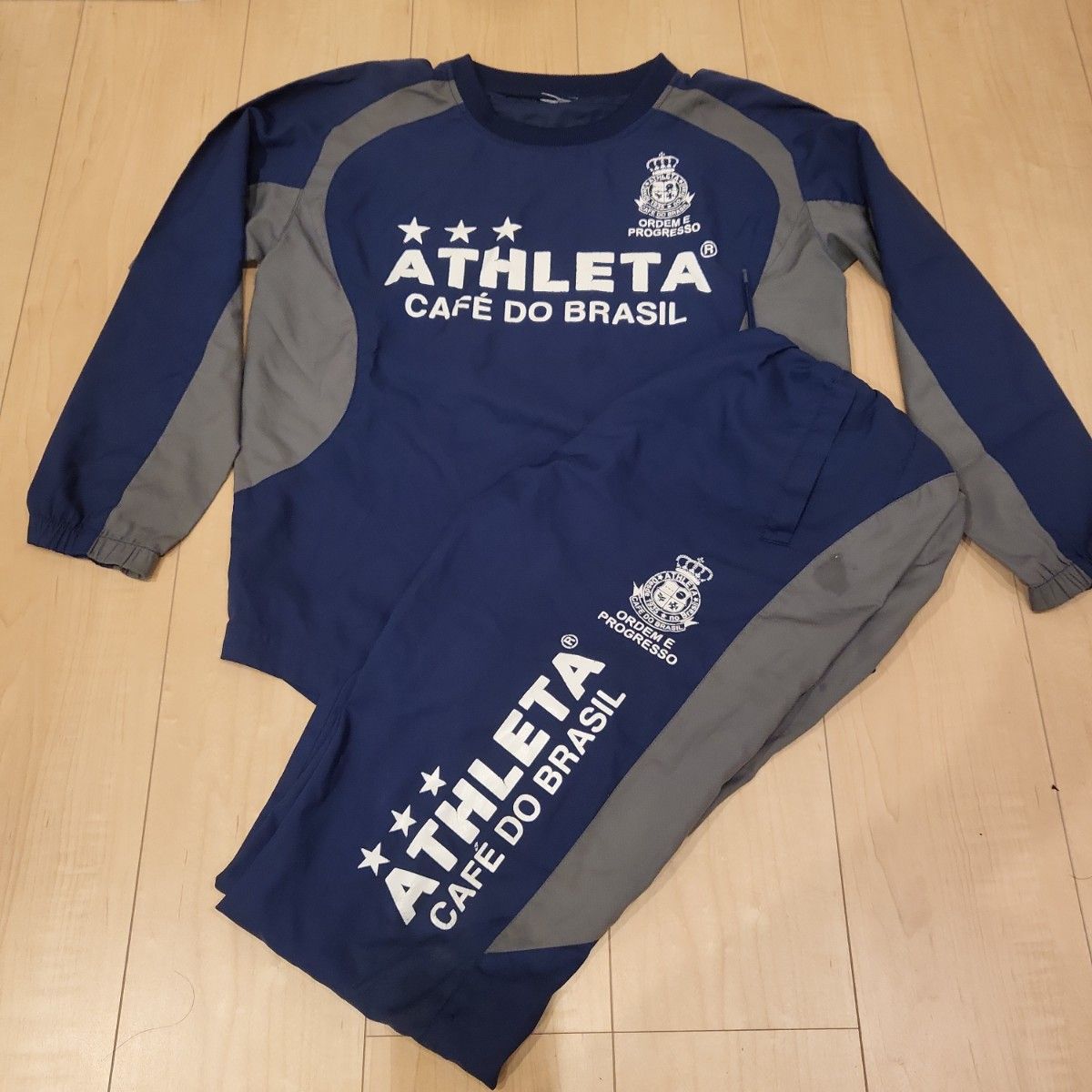 新品ATHLETA アスレタジュニアウインドブレーカー上下セットr140サイズ