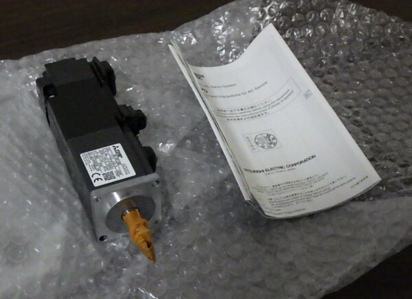 三菱 サーボモータ HG-KR13BD 新品 未使用 即日発送可