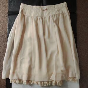 レストローズ ひざ丈スカート