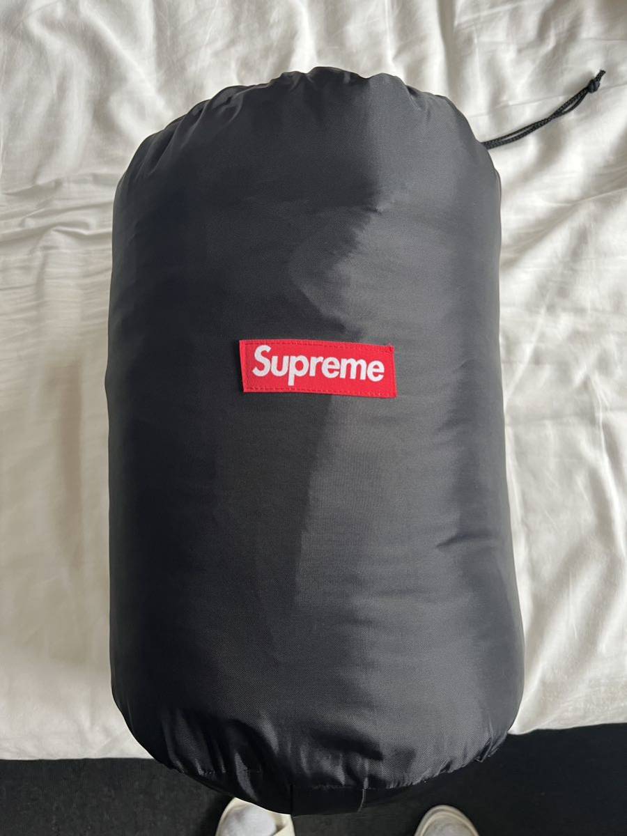 ヤフオク! -「supreme 寝袋」の落札相場・落札価格