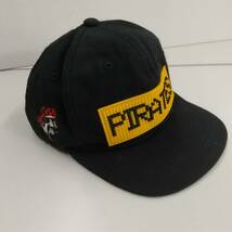 【K5】MLB Major League Baseball PITTSBURGH ピッツバーグ ロゴ刺繍 キャップ 帽子 レッド 赤 野球帽 ベースボールキャップ【230328】_画像2