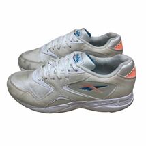 AE660 Reebok リーボック レディース スニーカー US7 24cm ホワイト 人気モデル_画像2