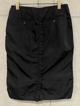 希少デザイン フランス製 YVES SAINT LAURENT イヴ・サンローラン シルク100% スカート 膝丈 ブラック 黒 Mサイズ 新規×（B50）_画像2