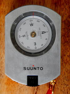 * мир. один . товар * Suunto (SUUNTO) точный compass KB* один тест отличается замечательная вещь * Raver жакет + с футляром .* не использовался * альпинизм .oliente- кольцо .