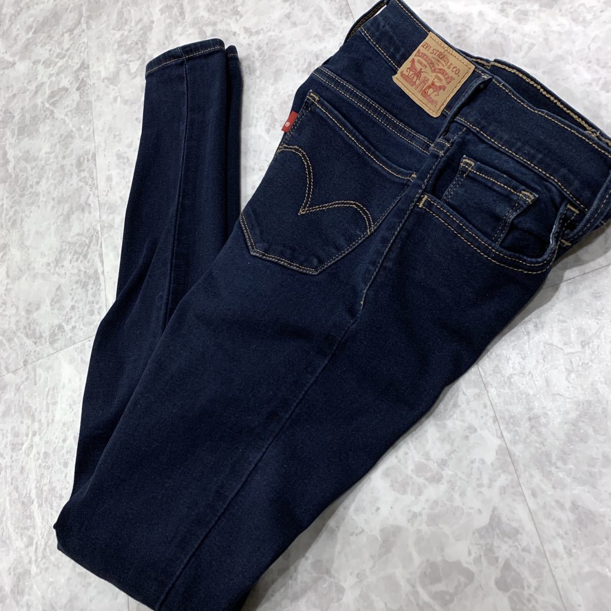 ヤフオク! -「リーバイス スキニー 24」(リーバイス) (デニム